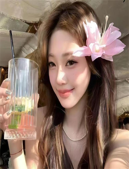 恋夜秀免费全部视频列表安卓co_动漫人物拔萝卜打扑克免费观看_好看的韩国喜剧电影